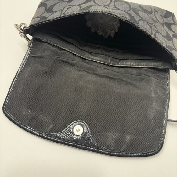 VTG Coach Signature C Blk Jacquard Small Flap Bag w Patent Trim Y2K Script Logo - Picture 5 of 13